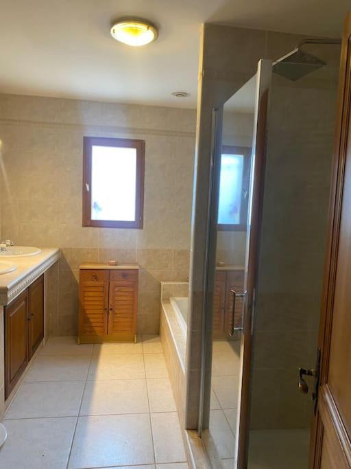 Vérargues Chez Cathy Et Philippeヴィラ エクステリア 写真